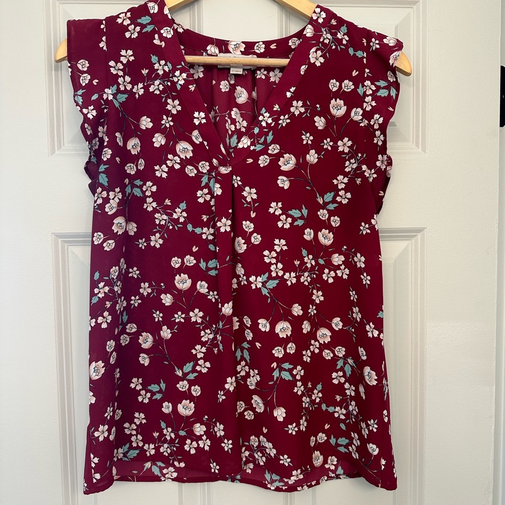 The Loft Outlet ruffled short sleeve blouse.